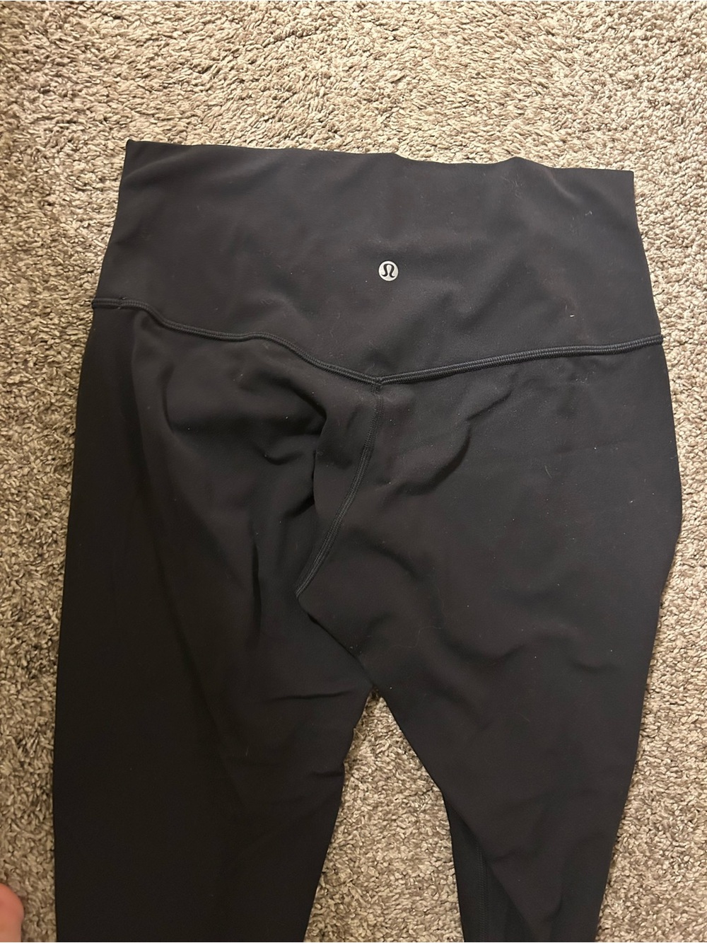 4 Pairs of black lululemon leggings - Picture 6 of 7